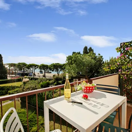 Azzurro -lakeside With Terrace - Happy توسكولانو ماديرنو