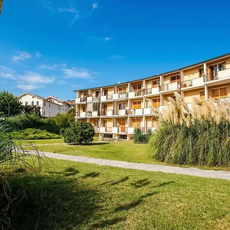 Apartment Azzurro -lakeside With Terrace - Happy Toscolano-Maderno
