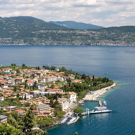 Azzurro -lakeside With Terrace - Happy *