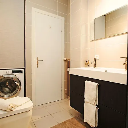 Azzurro -lakeside With Terrace - Happy Appartement *